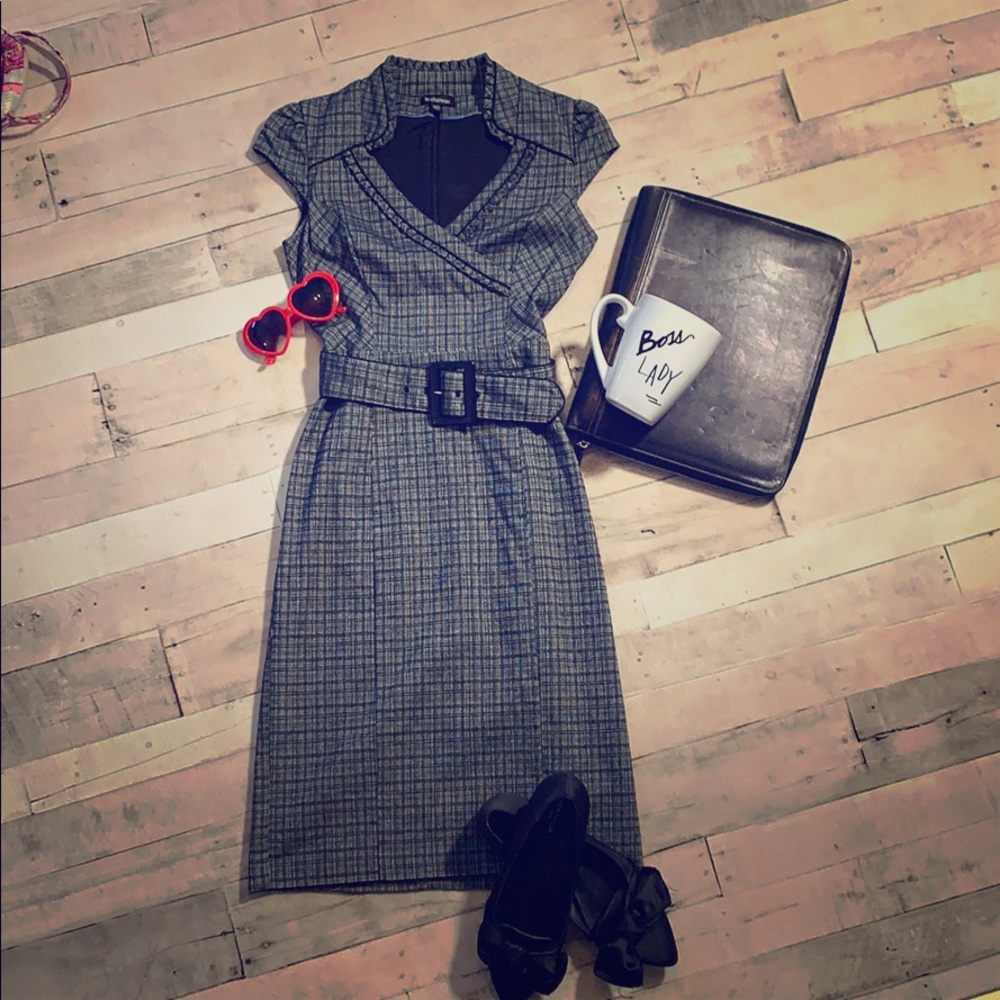 EUC - Le Chateau Dress - Sz XS - Like a BOSS!